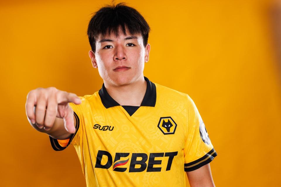 九游娱乐登录入口-徐彬周六迎英伦处子秀！媒体人热议：踢不了英甲，英超遥不可及